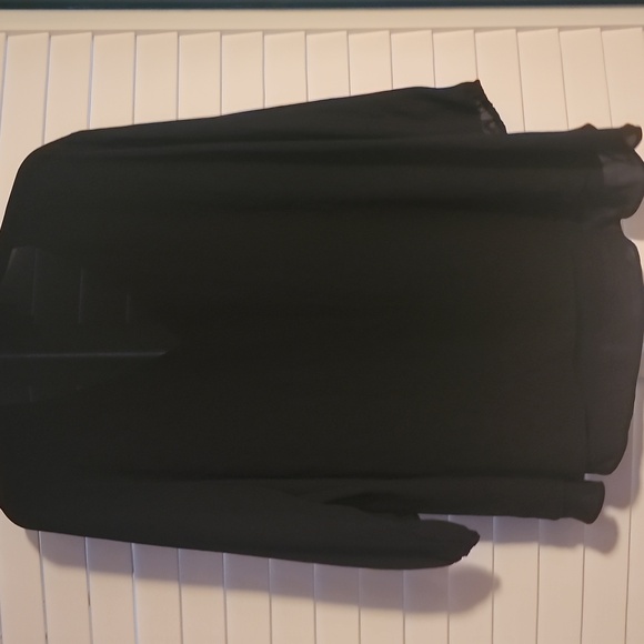 JM Collection black and silver top - Picture 7 of 7